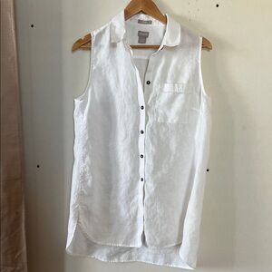 Chico's White Sleeveless Button-Up Blouse